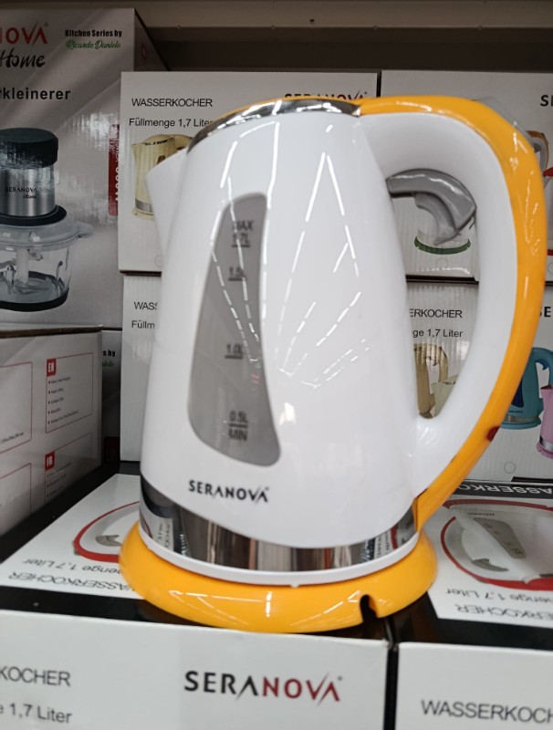 Elektrischer Wasserkocher (Kunststoff)
