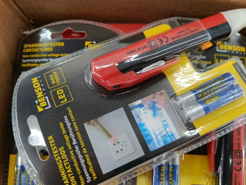 Elektrischer Spannungsprüfer