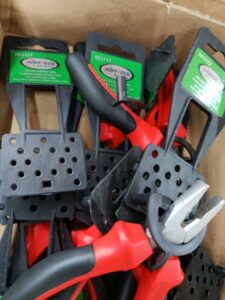 Professionelle Kombizange für Elektroarbeiten