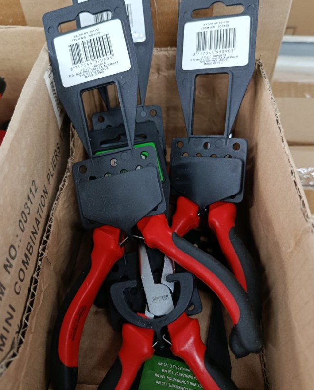 Professionelle Kombizange für Elektroarbeiten
