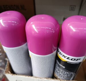 Professionelles Farbspray in Metalldose